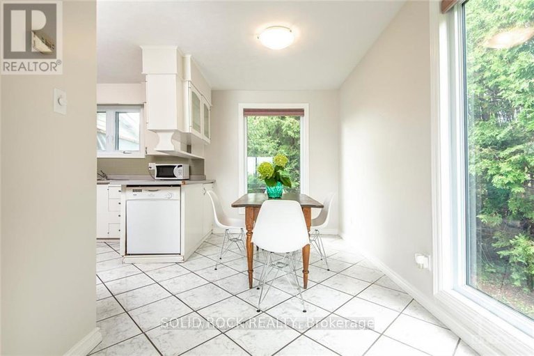 29118674/5140-limebank-road/riverside-southgloucester-glen/ottawa/ontario/K1X1G3_8