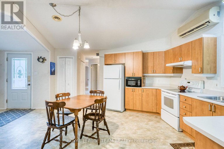 28753812/200-smith-lane/pakenham/mississippi-mills/ontario/K0A2X0_25