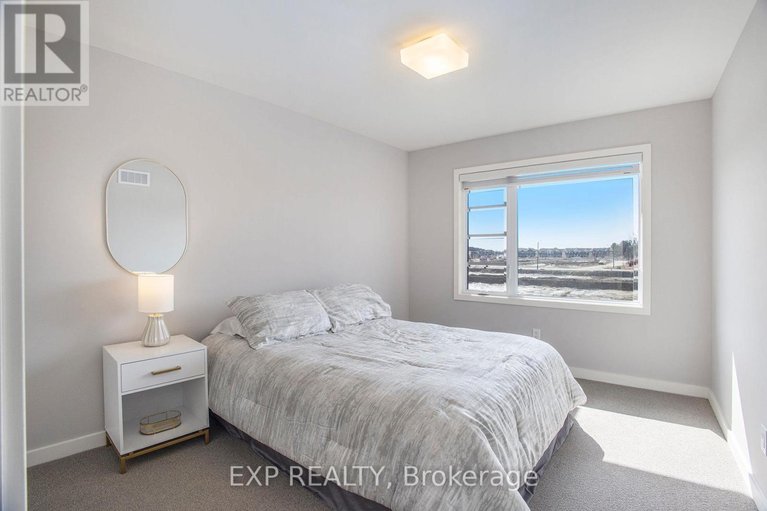 29526070/1022-lunar-glow-crescent/riverside-southgloucester-glen/ottawa/ontario/K4M0J9_14