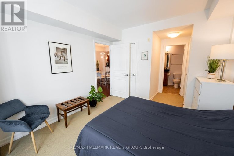 29642521/1007-200-besserer-street/sandy-hill/ottawa/ontario/K1N0A7_15