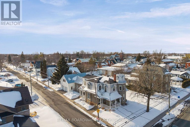 29405267/532-st-lawrence-street/winchester/north-dundas/ontario/K0C2K0_47