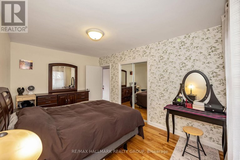 29684996/735-chapman-boulevard/elmvale-acres/ottawa/ontario/K1G1T7_19