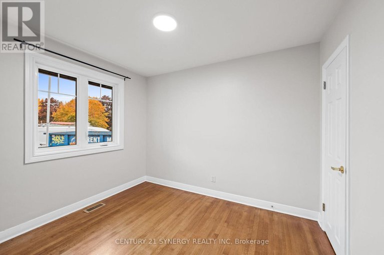 29041991/22-carola-street/manordale/ottawa/ontario/K2G0Y1_17