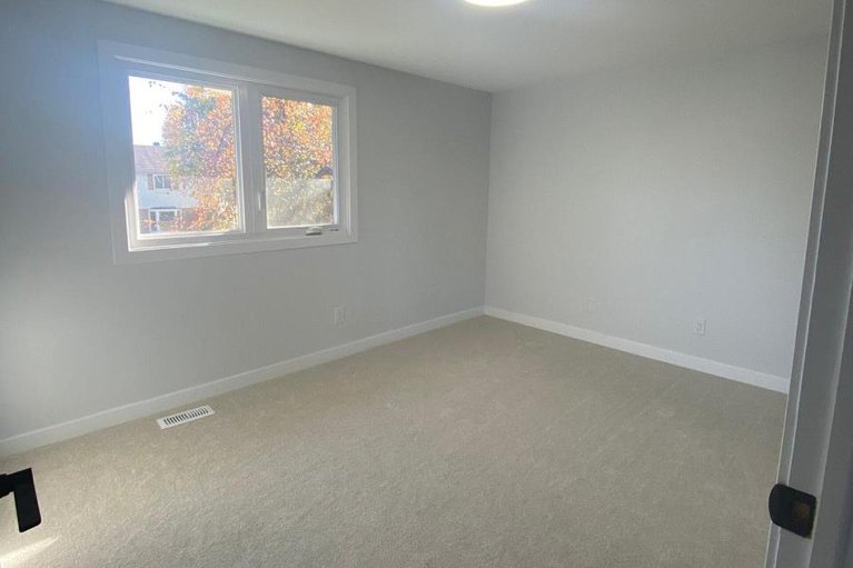 29074173/15-scharf-lane/glencairnhazeldean/ottawa/ontario/K2L2K3_21