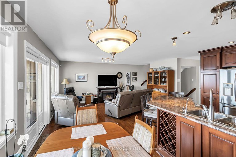 28599755/6796-st-louis-point-road/south-glengarry-charlottenburgh-twp/south-glengarry/ontario/K0C2E0_10