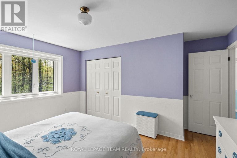 28339278/5517-cedar-drive/manotick-east-to-manotick-station/ottawa/ontario/K4M1B4_34