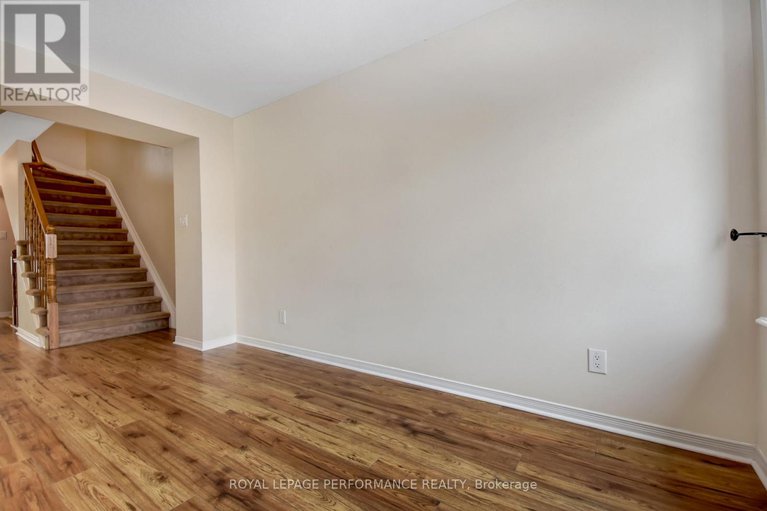 29322609/125-windswept-private/riverside-southgloucester-glen/ottawa/ontario/K1V0Z4_10