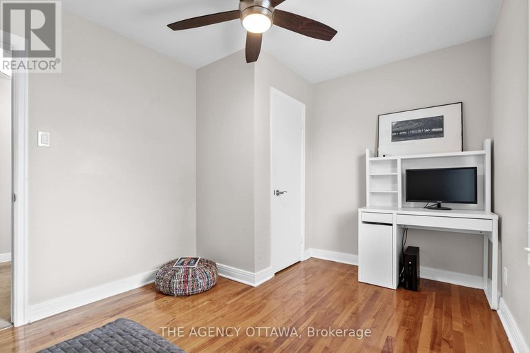 28490663/659-alesther-street/overbrookcastle-heights/ottawa/ontario/K1K1H8_16