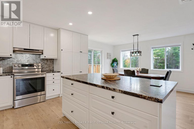 29065809/946-french-line-road/lanark-highlands-darling-twp/lanark-highlands/ontario/K0G1K0_9