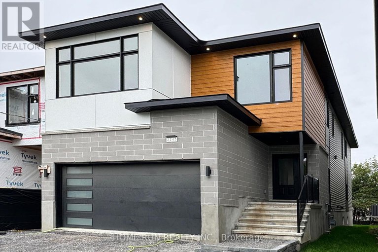 28791610/2243-page-road/chapel-hill/ottawa/ontario/K1C7K5_1