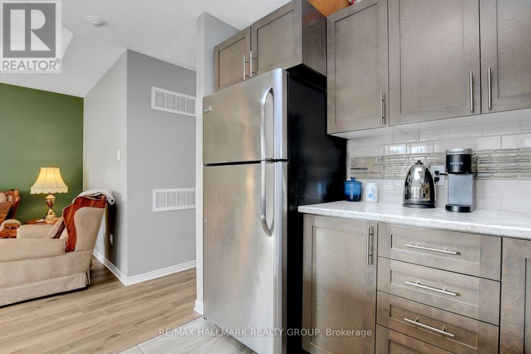 28888060/1-486-via-verona-avenue/longfields/ottawa/ontario/K2J6B3_19