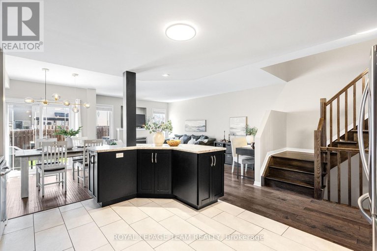29676988/529-pepperville-crescent/emerald-meadowstrailwest/ottawa/ontario/K2M0E5_13