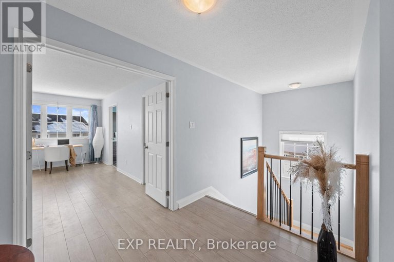 29385318/117-joshua-street/mer-bleuebradley-estatesanderson-park/ottawa/ontario/K1W0A4_20