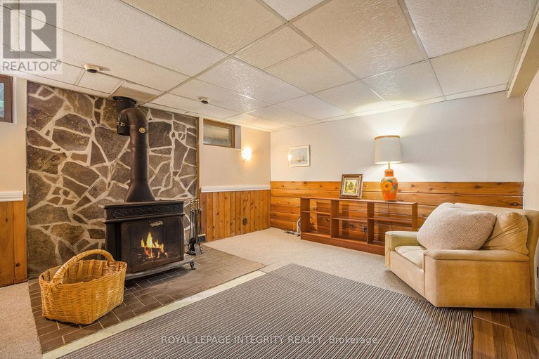 29122142/9-shouldice-crescent/glencairnhazeldean/ottawa/ontario/K2L1M8_21