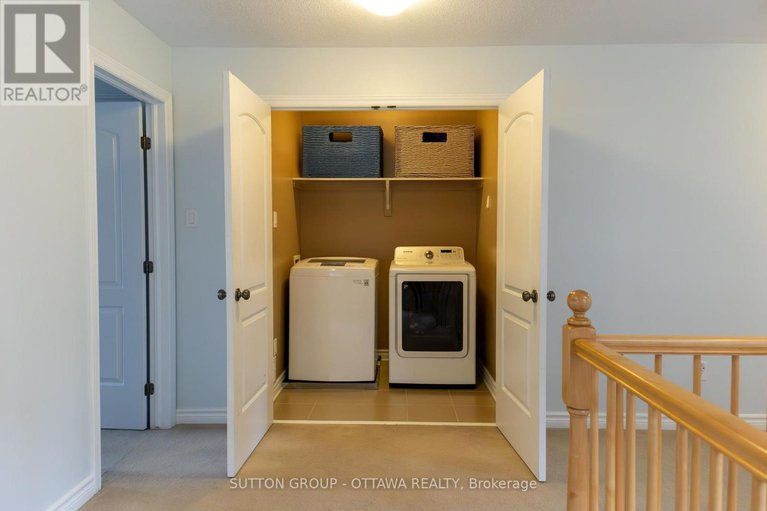 28230051/654-moorpark-avenue/emerald-meadowstrailwest/ottawa/ontario/K2M0H8_21