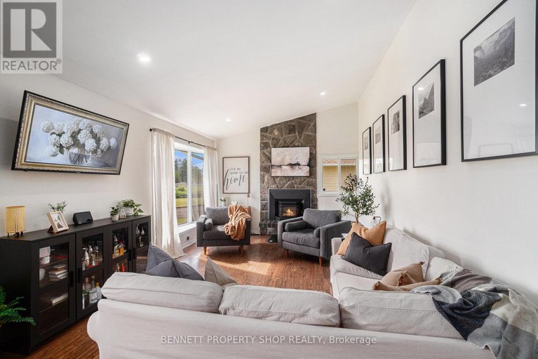 28604687/1891-river-road/manotick-east-to-manotick-station/ottawa/ontario/K4M1B4_4