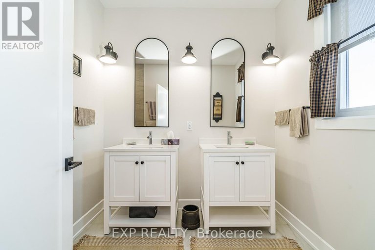 29351437/24-humphries-road/horton-twp/horton/ontario/K7V3Z8_29