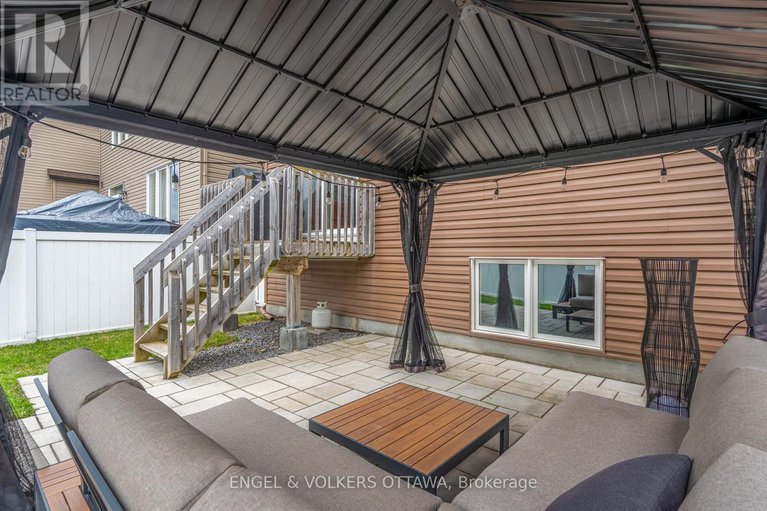 28239437/3499-woodroffe-avenue/strandherd/ottawa/ontario/K2G7A6_31
