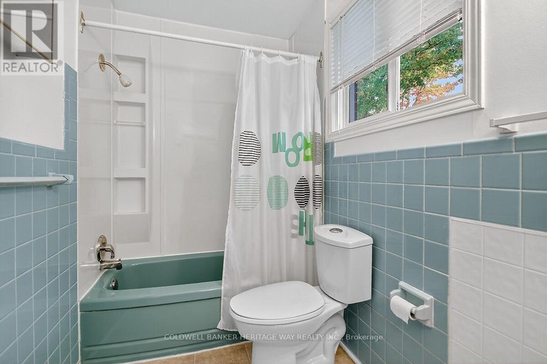 29223136/268-ottawa-street/almonte/mississippi-mills/ontario/K0A1K0_19