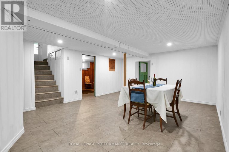 28522253/1379-mayview-avenue/carlington/ottawa/ontario/K1Z8H6_24