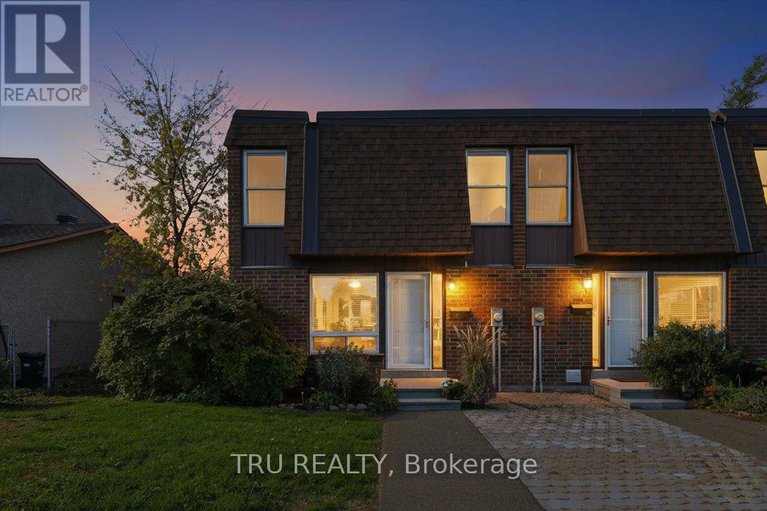 29105499/302-2290-cotters-crescent/windsor-park-village/ottawa/ontario/K1V8Y6_1