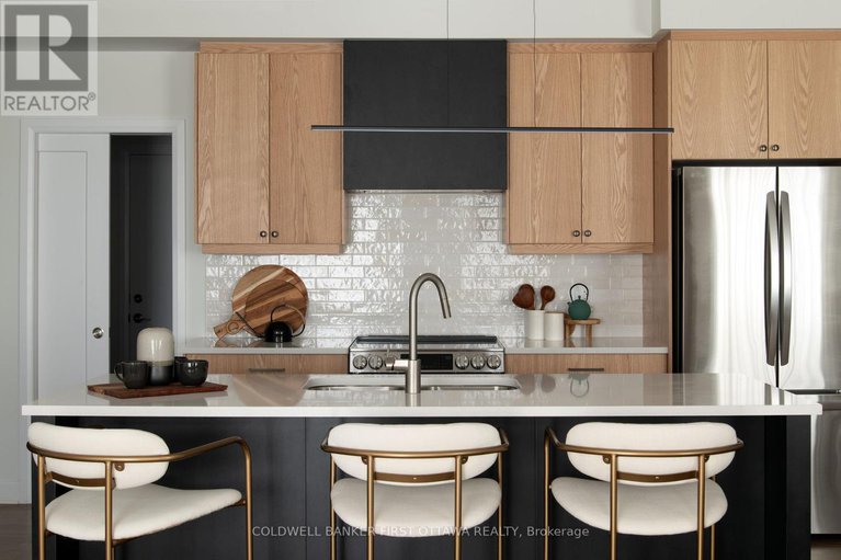 29117238/1702-rotterdam-circle/rural-kanata-central/ottawa/ontario/K2W0N5_7