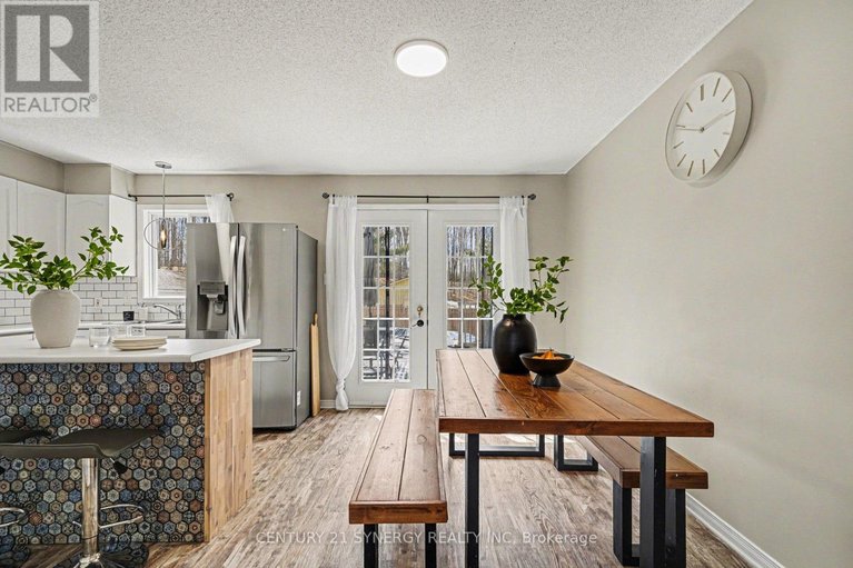 29613817/471-dalrymple-drive/town-of-rockland/clarence-rockland/ontario/K4K1G6_7