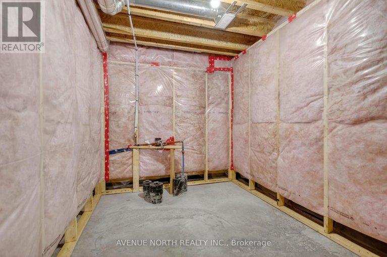 29566863/110-dun-skipper-drive/blossom-parkkemp-parkfindlay-creek/ottawa/ontario/K1X0G1_44