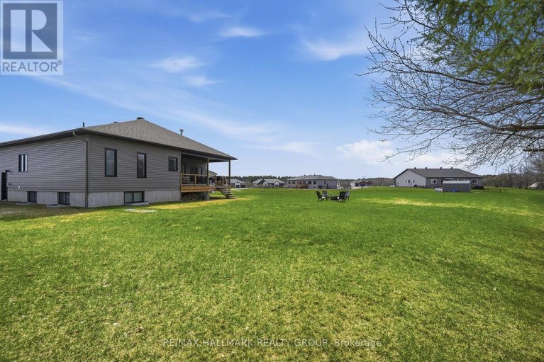 29467003/21-maxime-court/clarencerockland-twp/clarence-rockland/ontario/K0A2A0_35