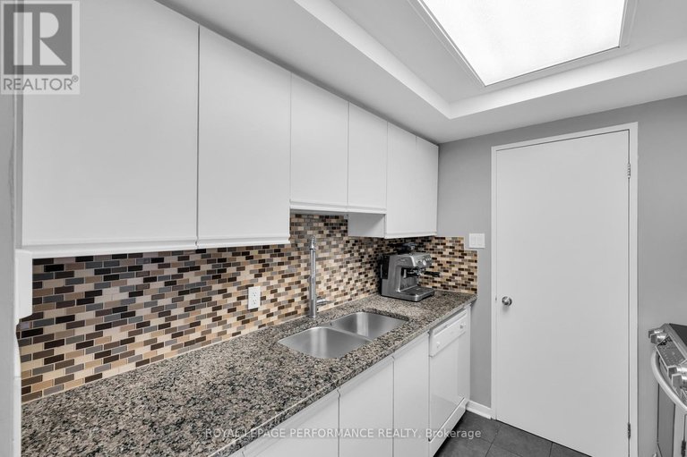 29635686/611-45-holland-avenue/ottawa-west/ottawa/ontario/K1Y4S3_13