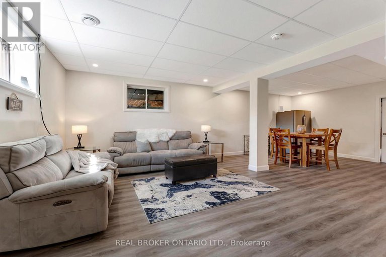 29030485/114-smith-road/north-grenville-twp-kemptville-south/north-grenville/ontario/K0G1T0_37