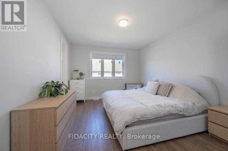 29444900/183-yearling-circle/goulbourn-twp-from-franktown-rdsouth-to-rideau/ottawa/ontario/K0A2Z0_35