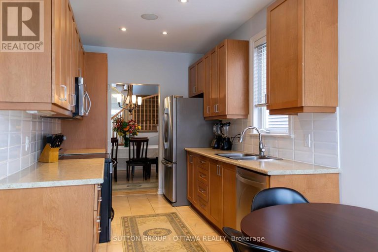 28230051/654-moorpark-avenue/emerald-meadowstrailwest/ottawa/ontario/K2M0H8_11