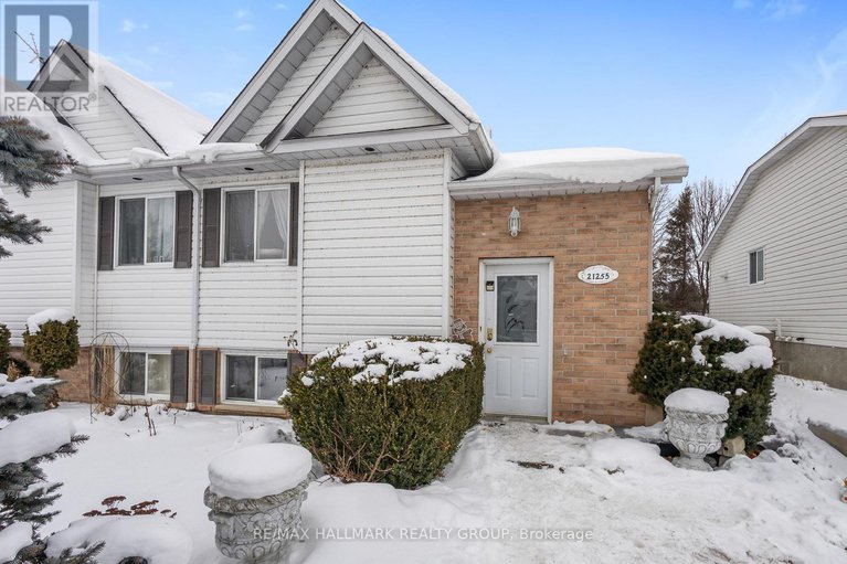 27830152/21255-mc-naughton-court/south-glengarry-lancaster-twp/south-glengarry/ontario/K0C1E0_3