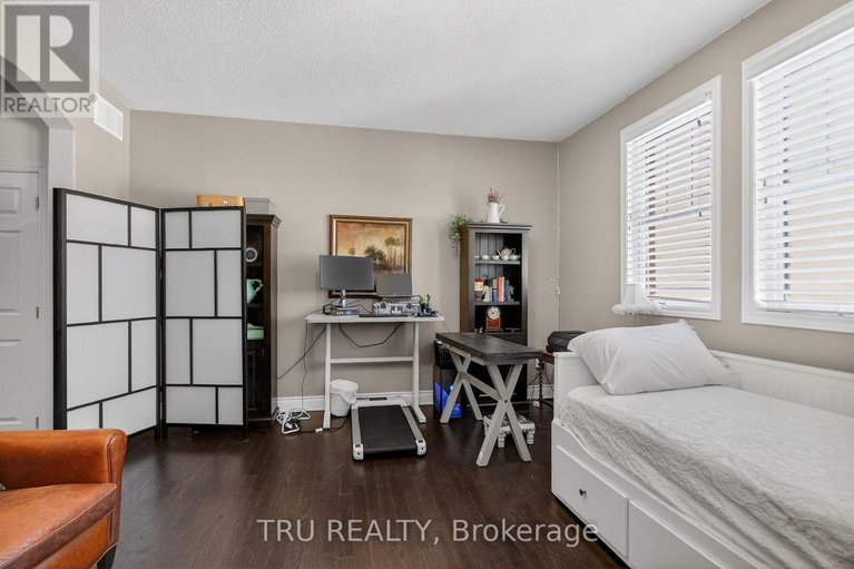 29443424/126-pinelock-street/emerald-meadowstrailwest/ottawa/ontario/K2M0L5_39