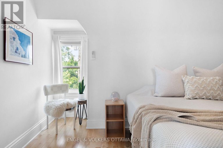 29564607/244-flora-street/ottawa-centre/ottawa/ontario/K1R5R9_38
