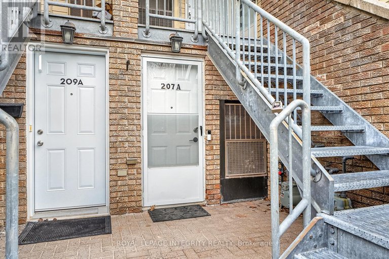 29683464/a-207-woodfield-drive/tanglewood/ottawa/ontario/K2G4P2_2