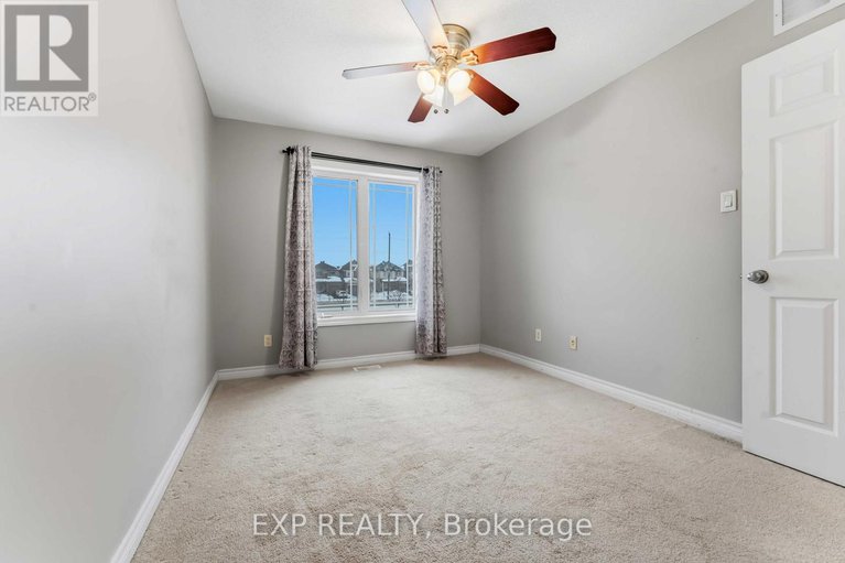 29238226/214-montmorency-way/avalon-east/ottawa/ontario/K4A0J9_39