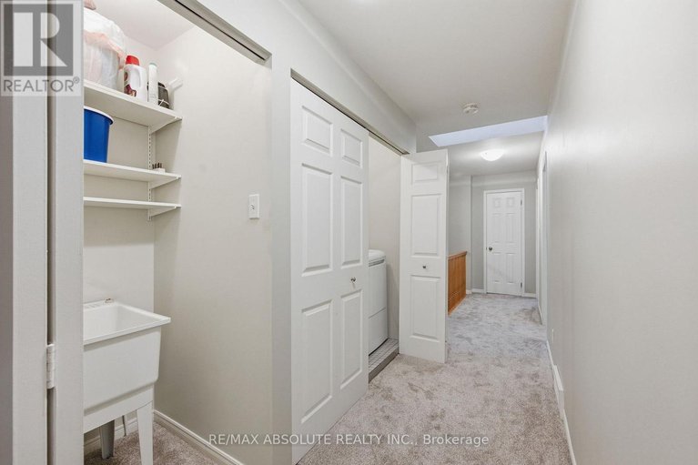 29522201/605-rowanwood-avenue/mckellarhighland/ottawa/ontario/K2A3E3_42