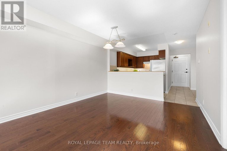 28923867/901-120-grant-carman-drive/borden-farmstewart-farmcarleton-heightsparkwood-hills/ottawa/ontario/K2E1C8_17
