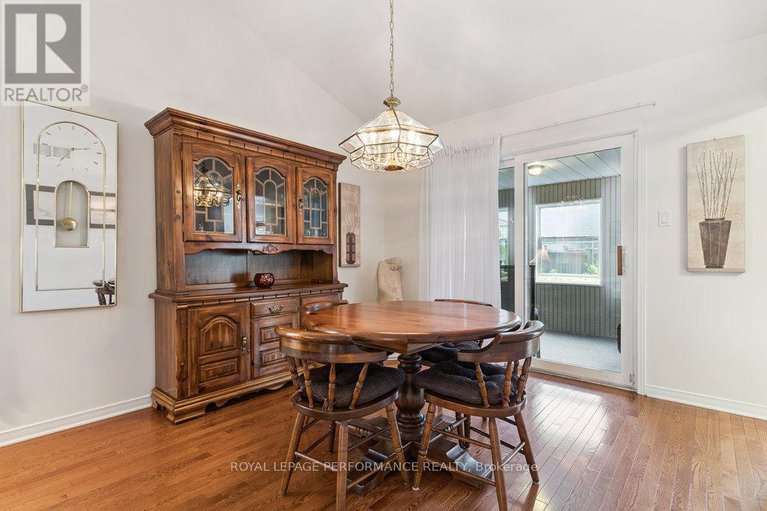 28546578/131-arrowwood-drive/stittsville-south/ottawa/ontario/K2S2G3_13