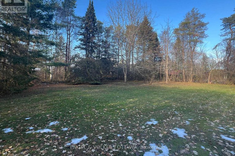 29262482/5361-hilltop-drive/manotick-long-island-nicholls-island/ottawa/ontario/K4M1G4_43