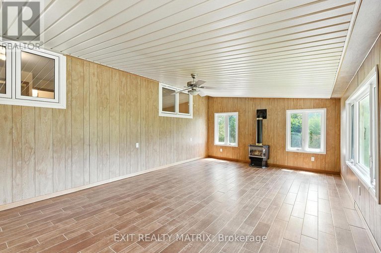 28525668/26-farmers-avenue/vankleek-hill/champlain/ontario/K0B1R0_18