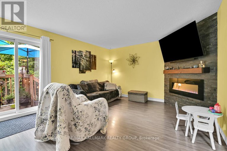 28537506/g-280-dalehurst-drive/tanglewood/ottawa/ontario/K2G4J5_13
