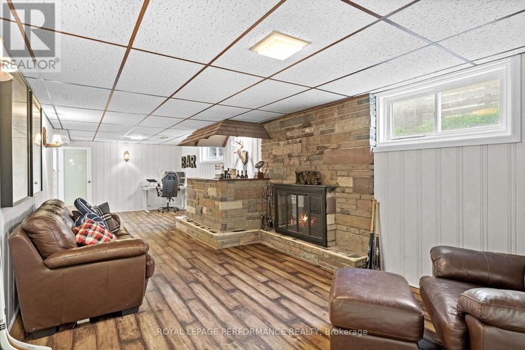 28965261/2219-audrey-avenue/hawthorne-meadows/ottawa/ontario/K1G1L3_24