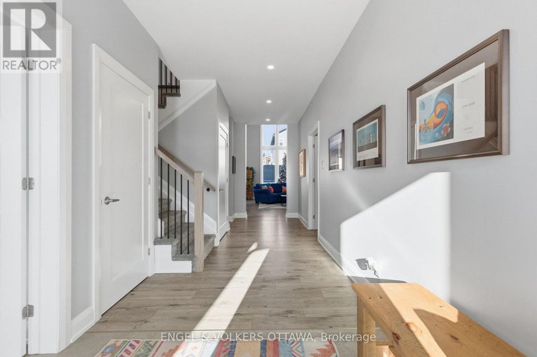 29245535/640-meadowridge-circle/carp/ottawa/ontario/K0A1L0_4