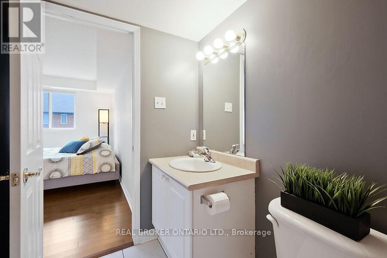 28357909/306-429-somerset-street-w/ottawa-centre/ottawa/ontario/K2P2P5_20