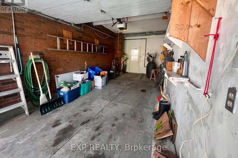 29285178/20-wallford-way/city-viewskylinefisher-heightsparkwood-hills/ottawa/ontario/K2E6B4_42