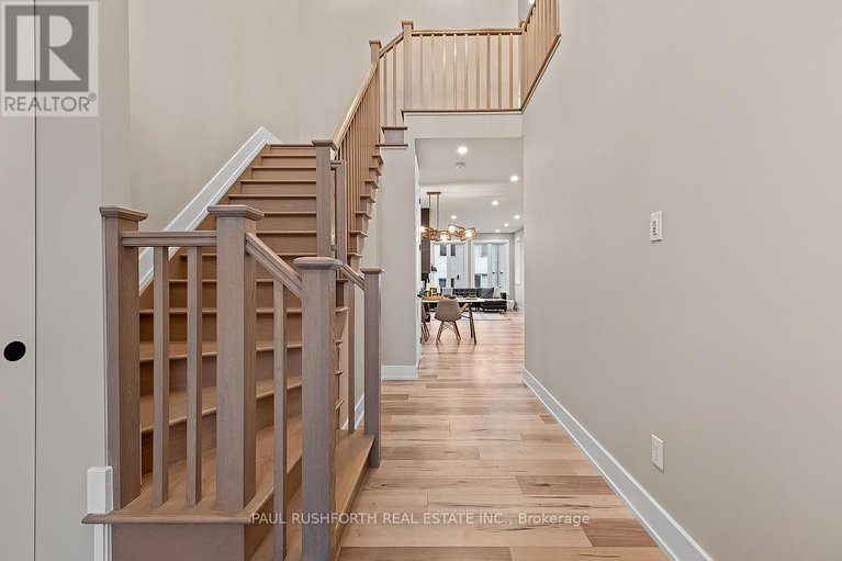 29071484/123-chandelle-private/carp/ottawa/ontario/K0A1L0_4