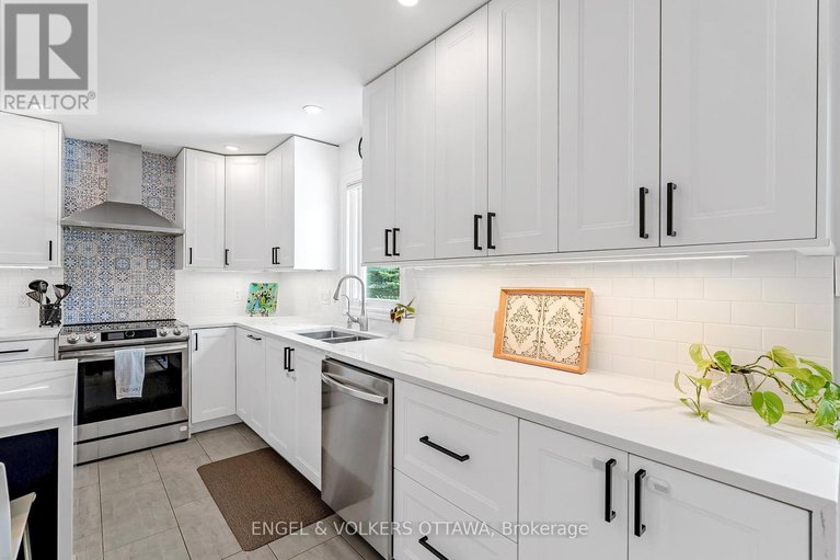 28419109/6978-aldergrove-way/greely/ottawa/ontario/K4P1A3_14